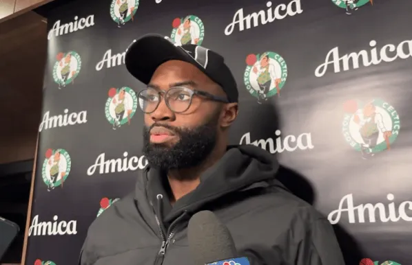 KAIYUN体育-杰伦-布朗：怀特应该入选最佳防守阵容一阵，甚至当选DPOY